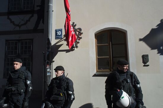 March to commemorate Latvian Legion of the Waffen-SS in Riga