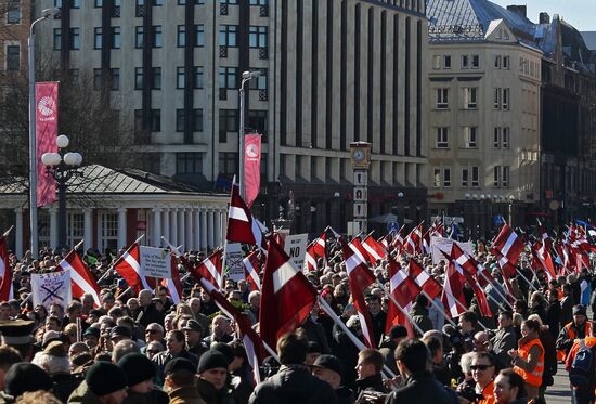 March to commemorate Latvian Legion of the Waffen-SS in Riga