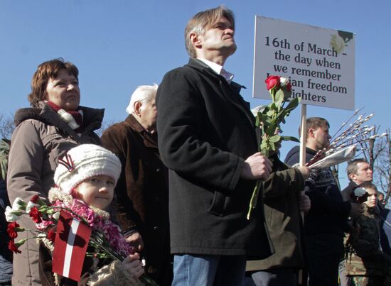 March to commemorate Latvian Legion of the Waffen-SS in Riga
