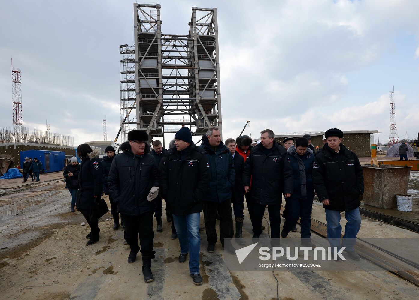 Dmitry Rogozin visits the Vostochny space center in the Amur Region