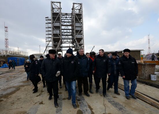 Dmitry Rogozin visits the Vostochny space center in the Amur Region