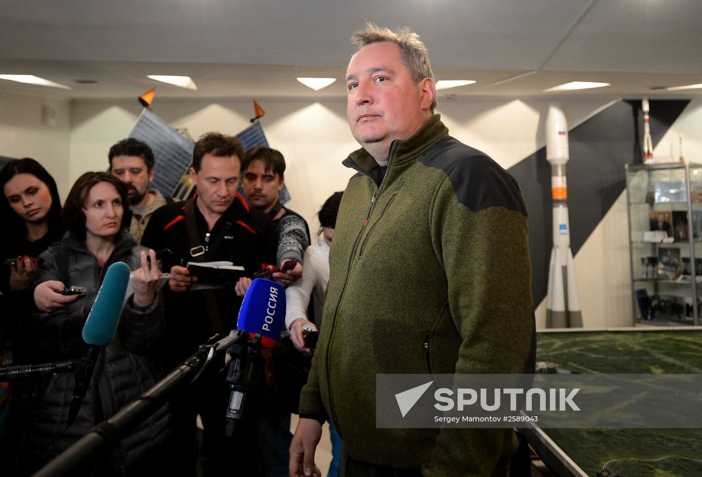 Dmitry Rogozin visits the Vostochny space center in the Amur Region
