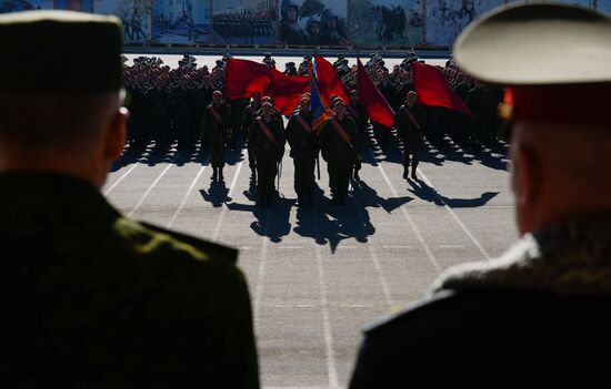 Russian Interior Ministry troops practice marching skills for Victory Day Parade