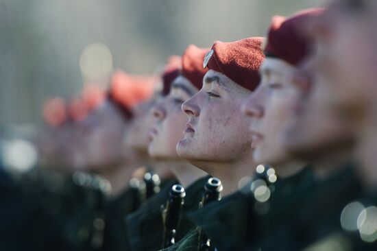 Soldiers of the Dzerzhinsky Division train for Victory Day parade