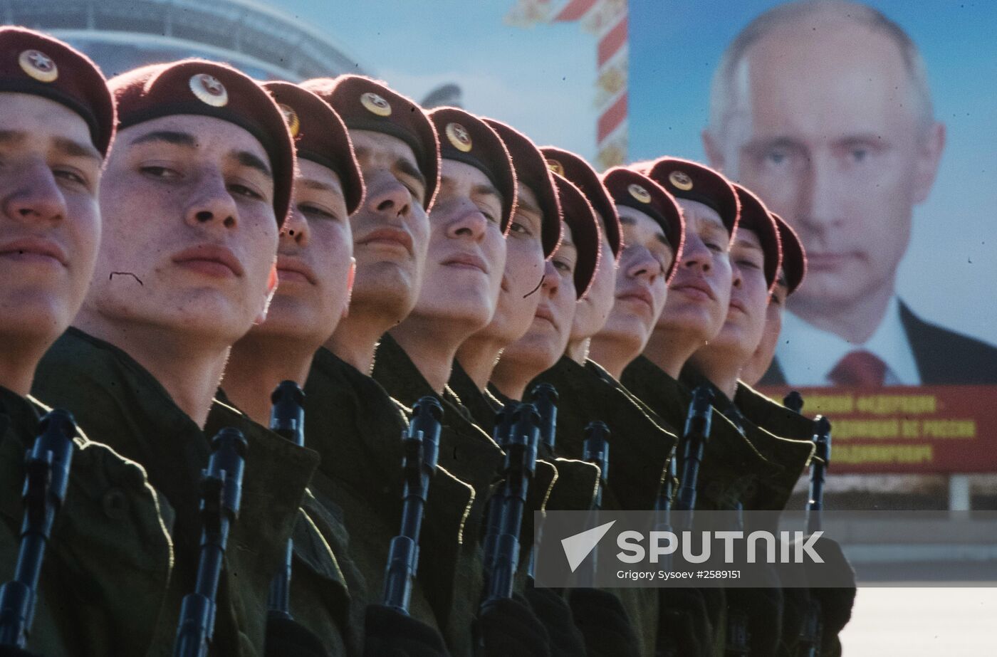 Soldiers of the Dzerzhinsky Division train for Victory Day parade