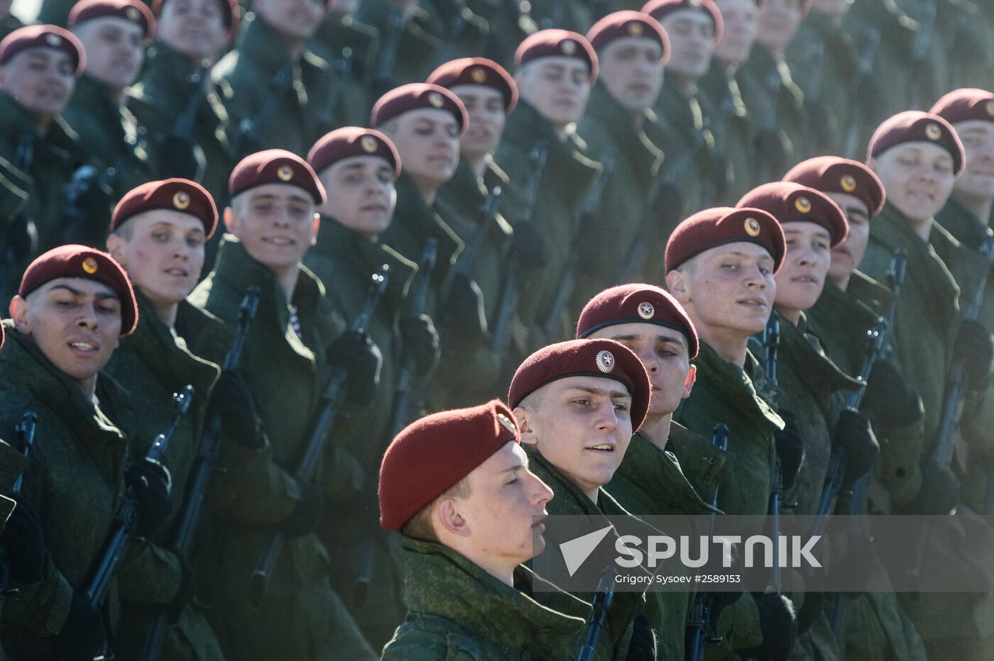 Soldiers of the Dzerzhinsky Division train for Victory Day parade