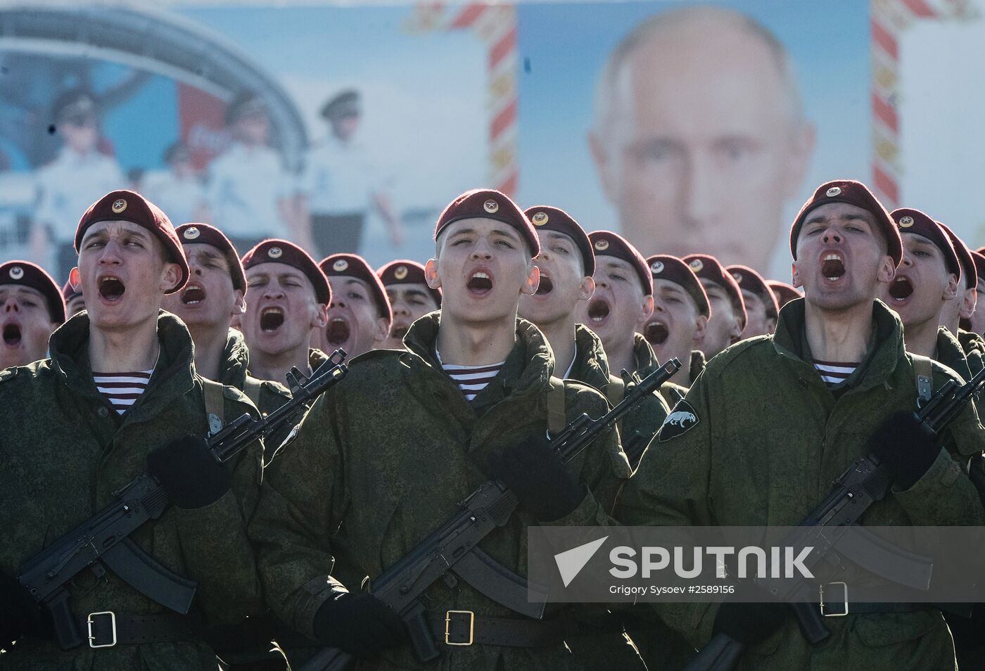 Soldiers of the Dzerzhinsky Division train for Victory Day parade