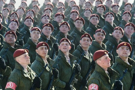 Dzerzhinsky Division soldiers train for Victory Day parade