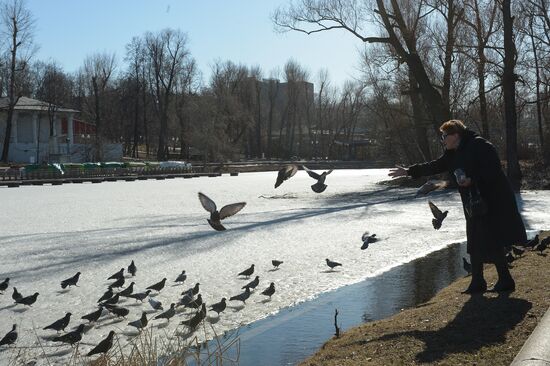 Warm weather in Moscow