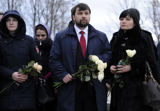 A rally in memory of children who perished in Donbass