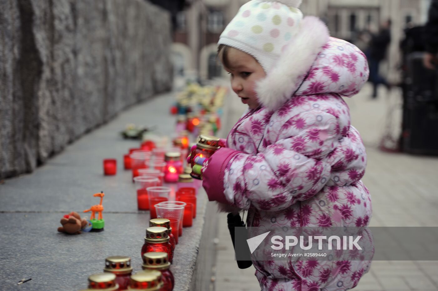 Rally in memory of children who perished in Donbass