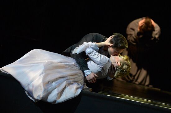 Faust opera