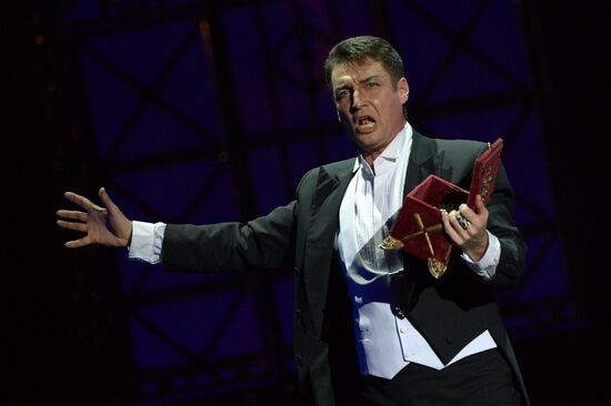 Faust opera