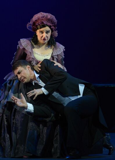 Faust opera