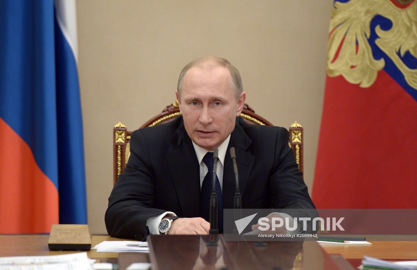 President Vladimir Putin holds meeting on social and economic development of Crimea and Sevastopol