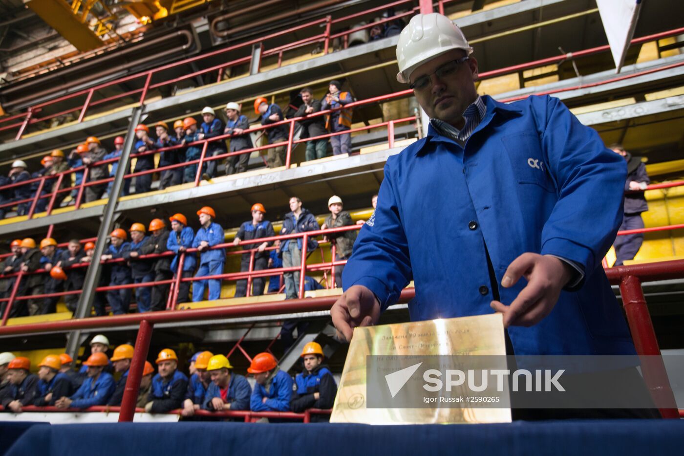 Assembly begins of diesel-electric submarine "Velikiye Luki" in St. Petersburg