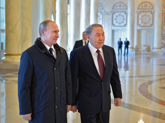 Vladimir Putin visits Kazakhstan