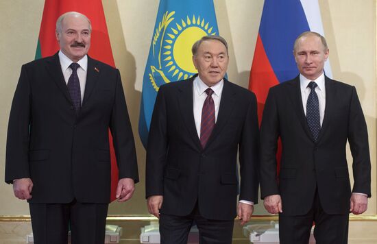 Vladimir Putin visits Kazakhstan