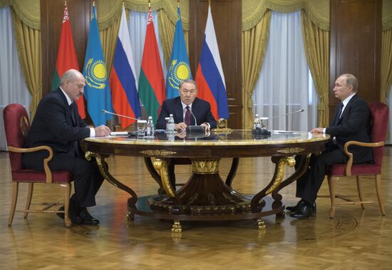 Vladimir Putin visits Kazakhstan