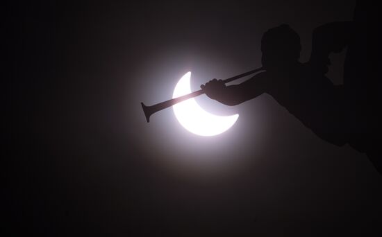 Solar eclipse