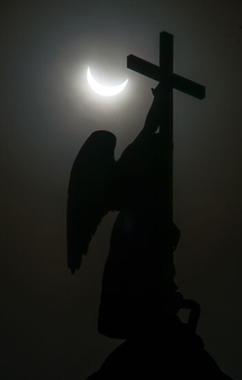 Solar eclipse
