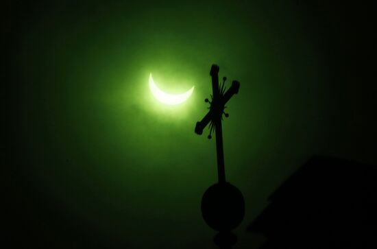 Solar eclipse