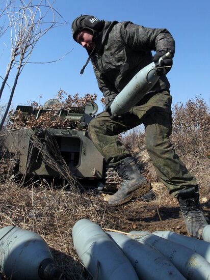 Artillery drill held at Sergeyevsky testing ground in Primorye Territory