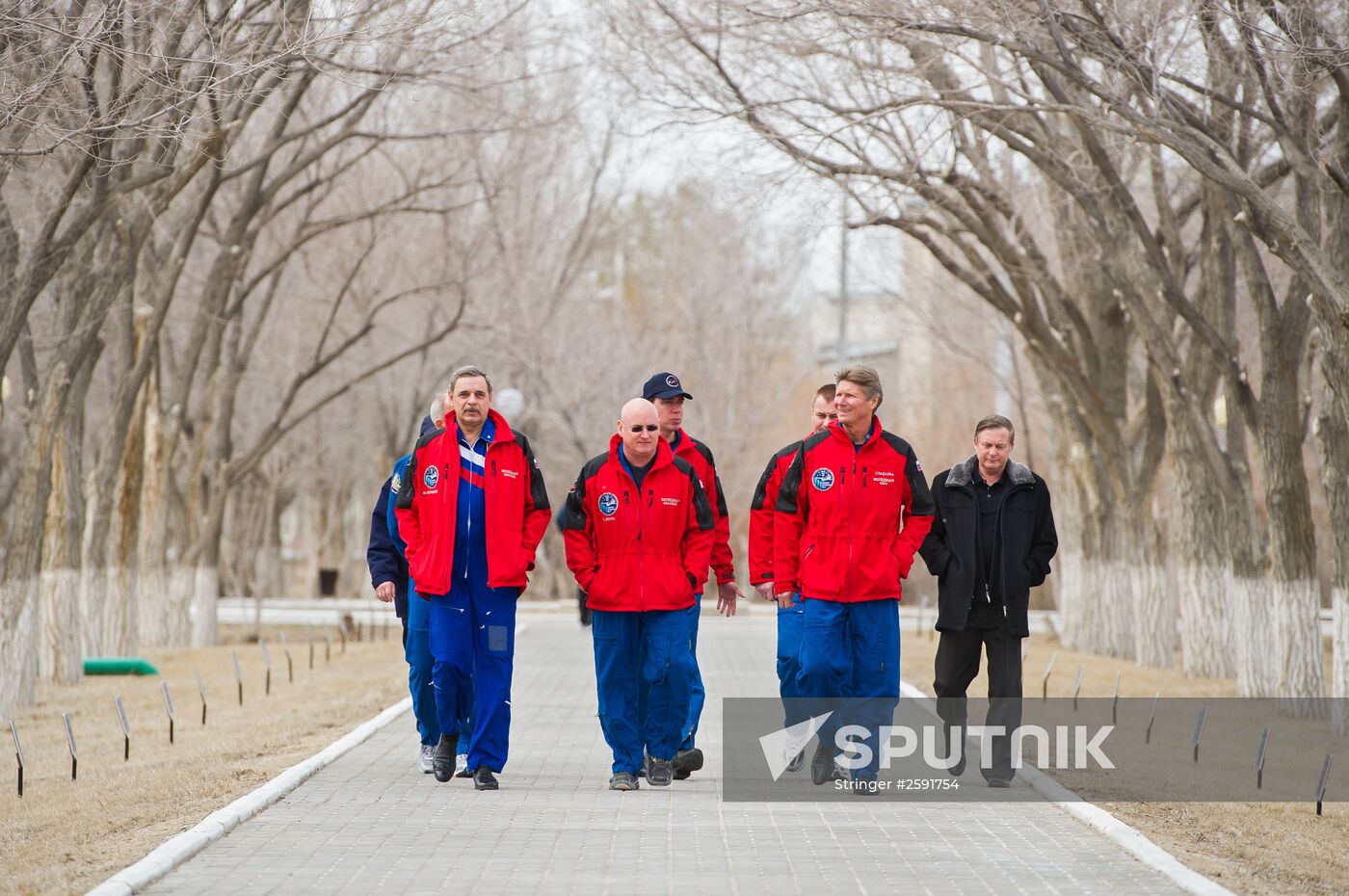 ISS-43/44 main crew training sessions in Baikonur