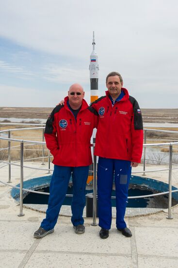 ISS-43/44 main crew training sessions in Baikonur