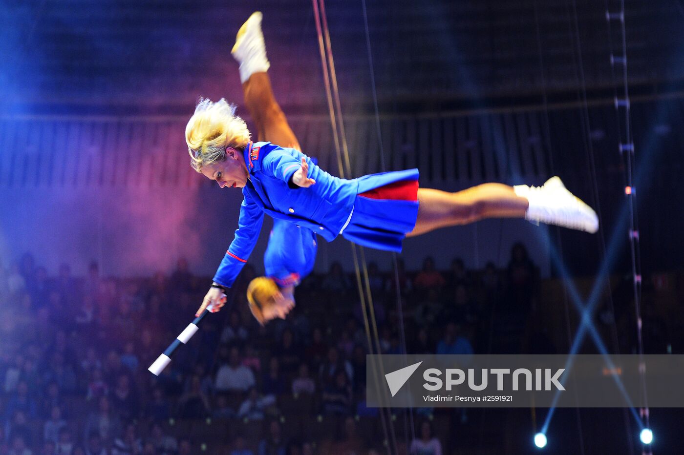 Like Russian circus show premieres in Moscow