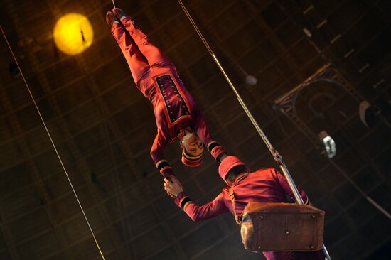 Like Russian circus show premieres in Moscow