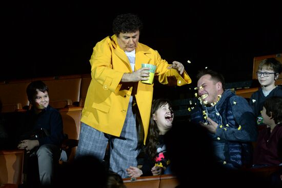Like Russian circus show premieres in Moscow