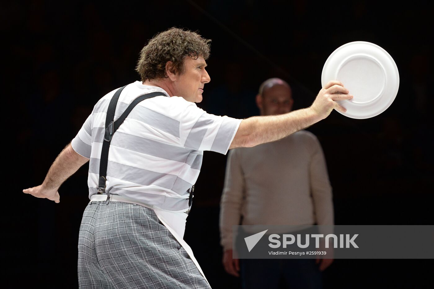 Like Russian circus show premieres in Moscow