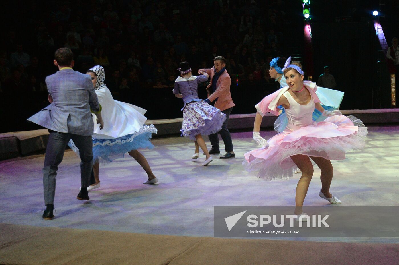 Like Russian circus show premieres in Moscow