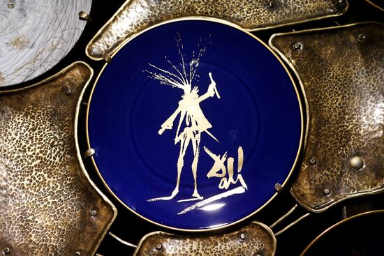 Salvador Dalí art exhibition "Another Dimension. Graphics, Sculpture, Porcelain"
