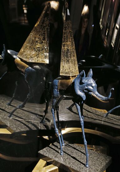 Salvador Dalí art exhibition "Another Dimension. Graphics, Sculpture, Porcelain"