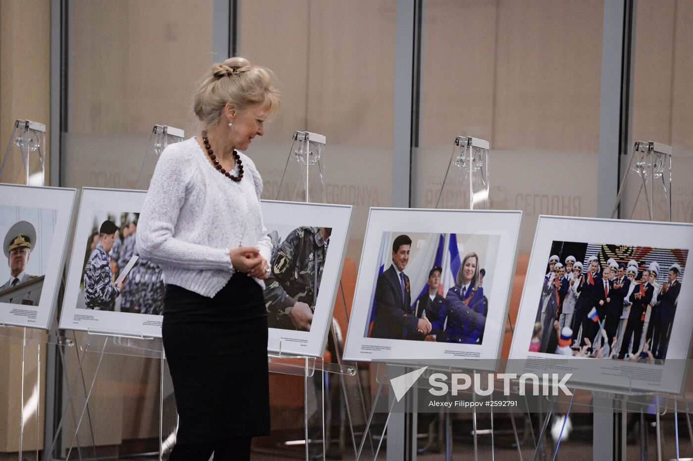 Photo exhibition on Russia-Crimea reunification opens in Moscow