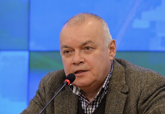 Photo exhibition on Russia-Crimea reunification opens in Moscow