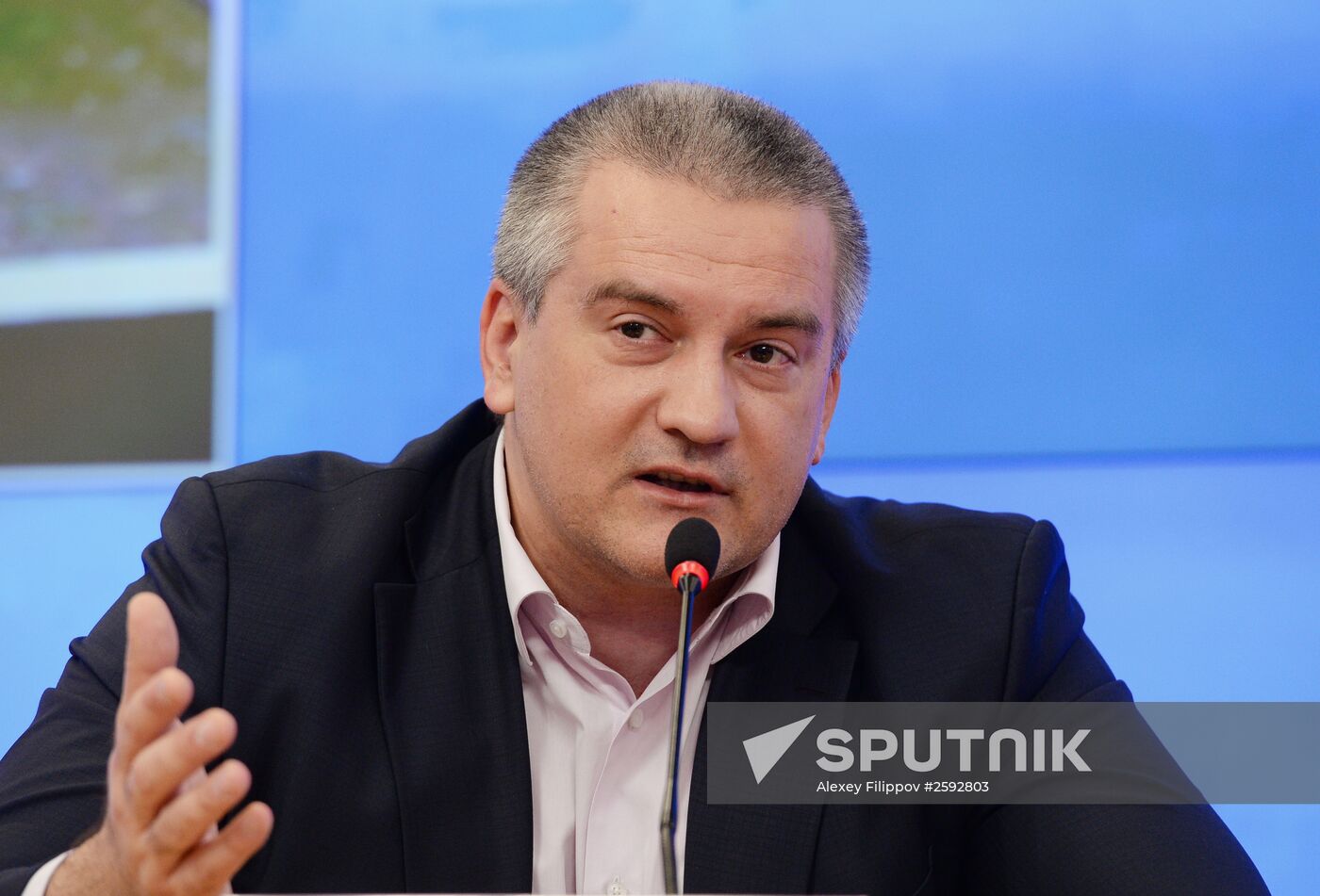 Photo exhibition on Russia-Crimea reunification opens in Moscow