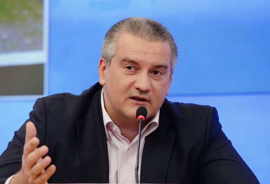 Photo exhibition on Russia-Crimea reunification opens in Moscow
