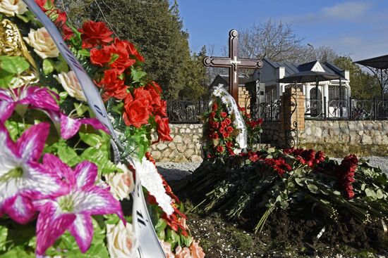 The presumed grave of Viktor Yanukovych Jr. in a military cemetery in Sevastopol