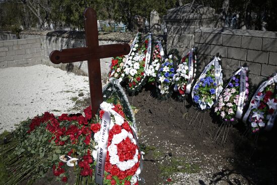 The presumed grave of Viktor Yanukovych Jr. in a military cemetery in Sevastopol