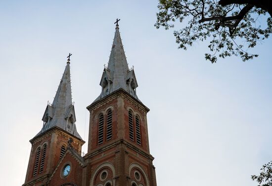 Cities of the world. Ho Chi Minh City