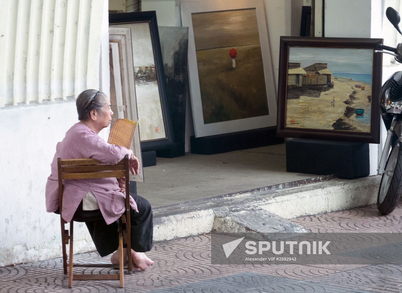 Cities of the world. Ho Chi Minh City