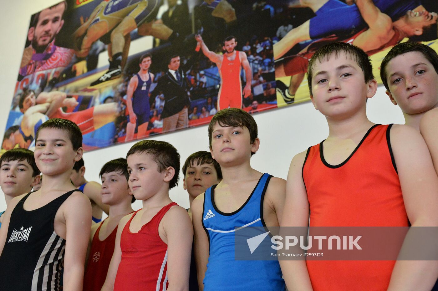 Olympic free-style wrestling champion Saitiev gives master class in Dagestan