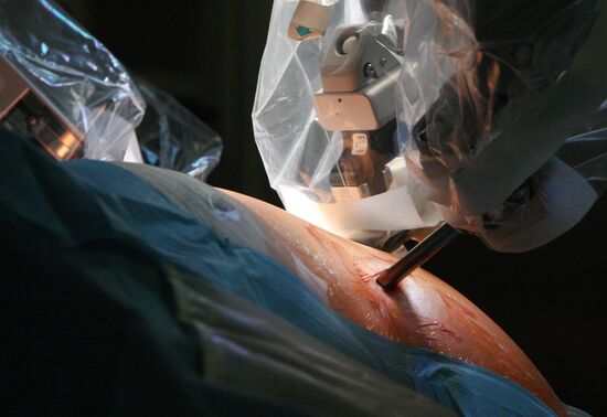 Da Vinci Surgical System treats patient in Vladivostok