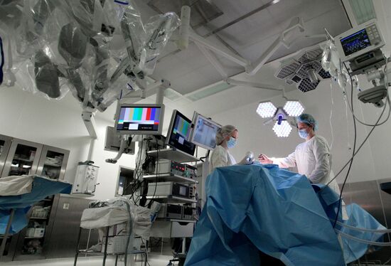 Da Vinci Surgical System treats patient in Vladivostok