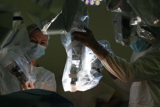 Da Vinci Surgical System treats patient in Vladivostok