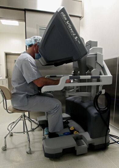Da Vinci Surgical System treats patient in Vladivostok