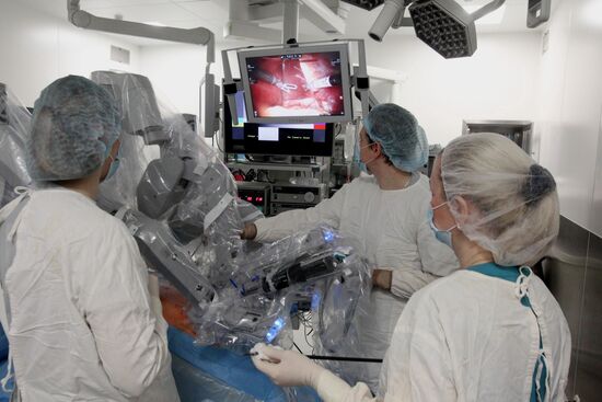 Da Vinci Surgical System treats patient in Vladivostok